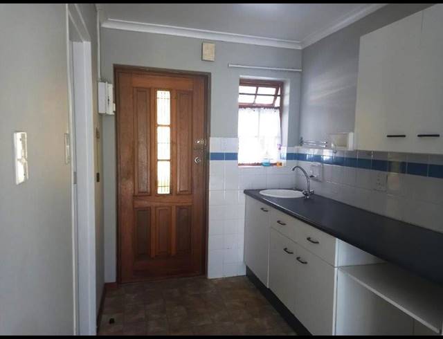 1 BEDROOM APARTMENT RENTED IN ST GEORGES PARK